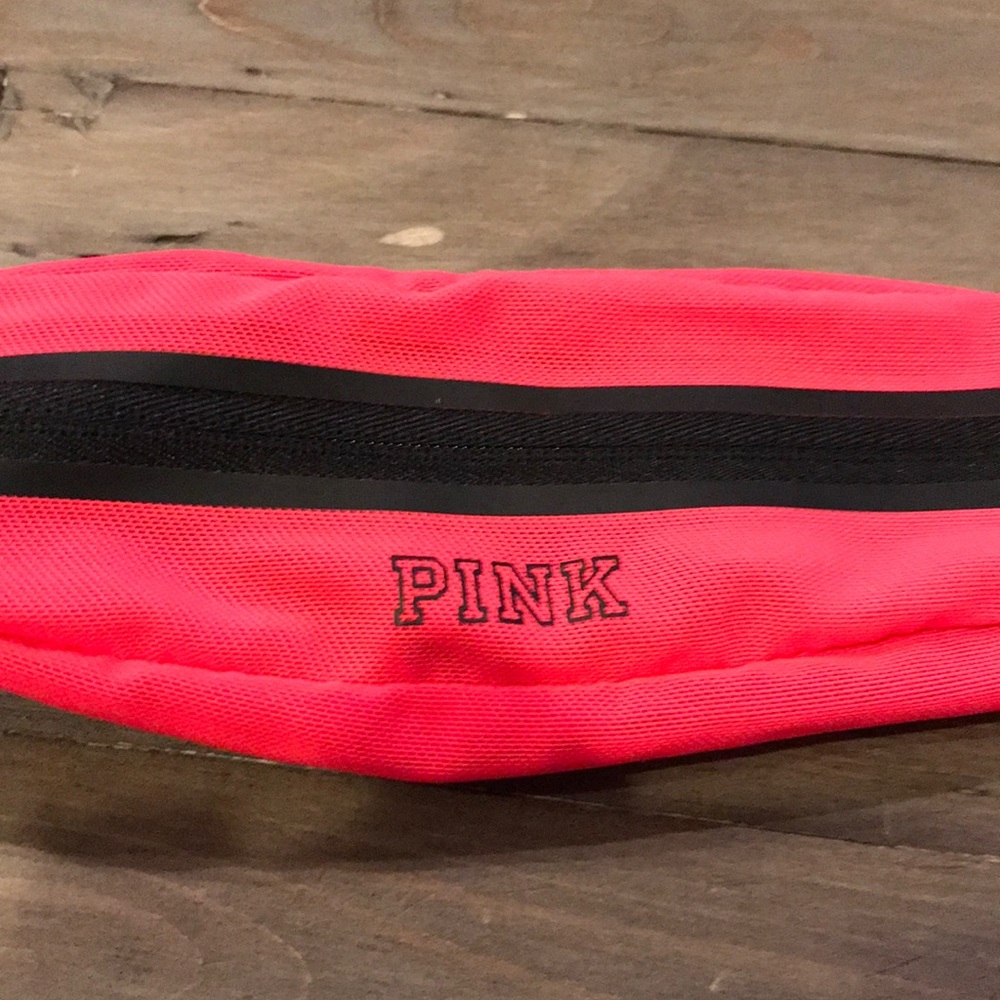 PINK Victoria’s Secret Slim Fanny Pack - Picture 3 of 7
